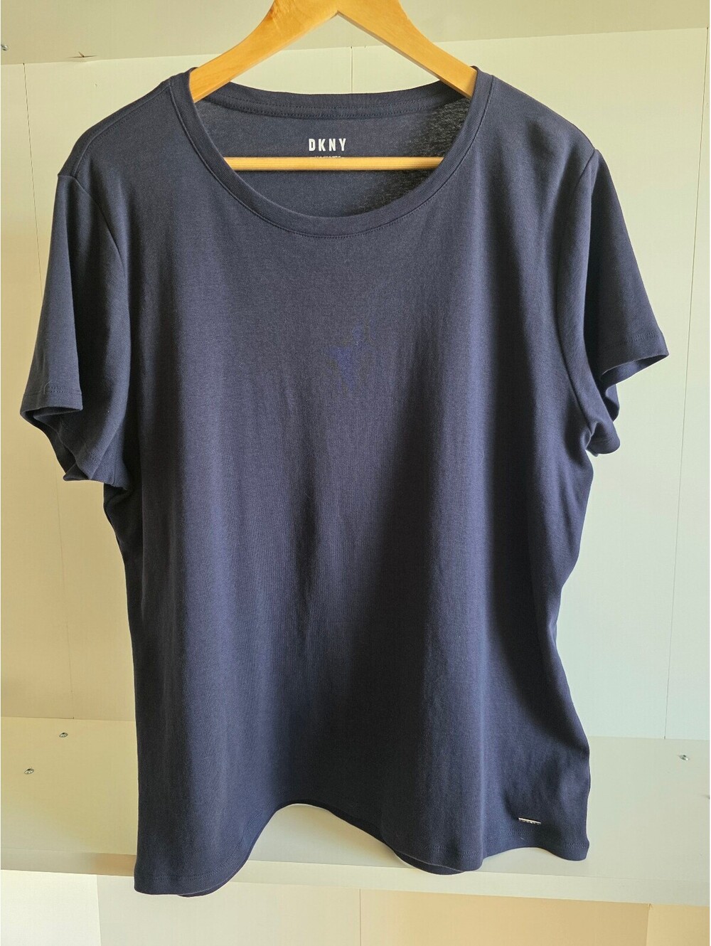 DKNY Women's Navy Blues Cotton T-Shirt XXL